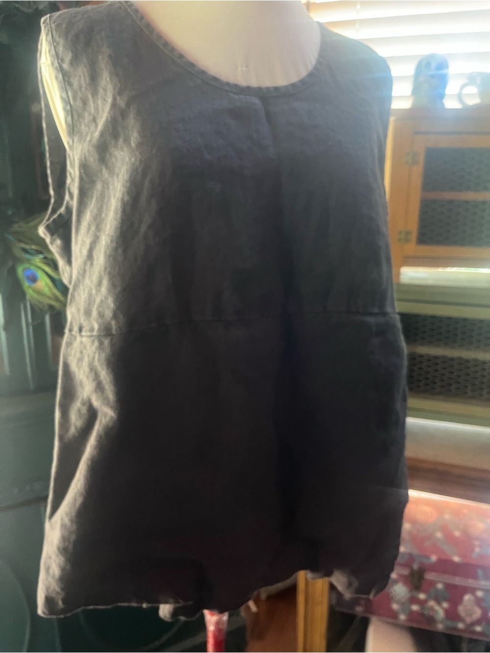 Flax Womens Sleeveless Black Linen Top - Picture 2 of 11